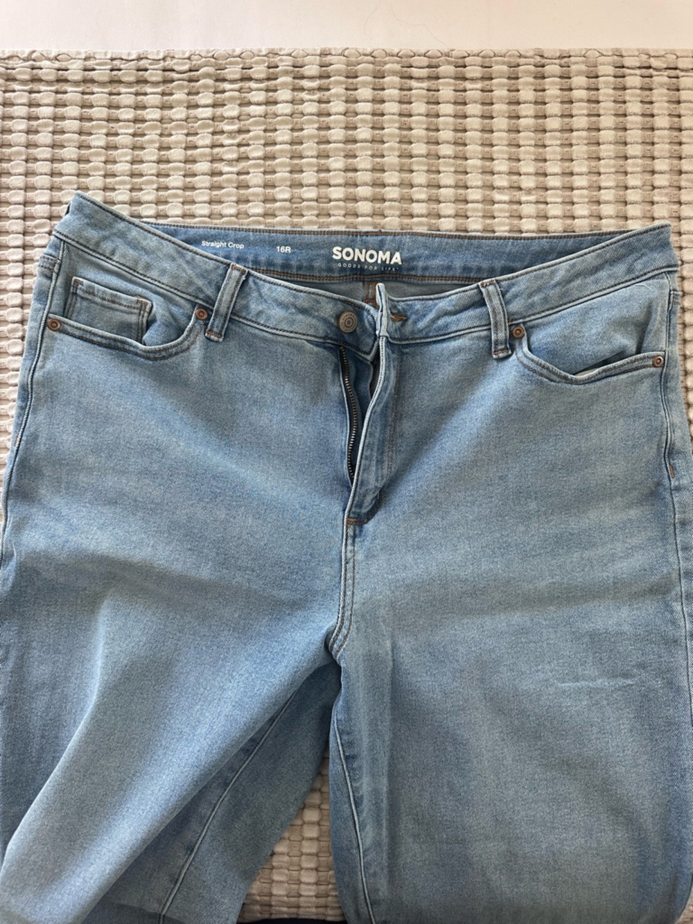 SONOMA Women's Light Blue Straight Crop Jeans